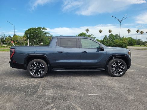 New 2025 GMC Sierra EV Denali image 4