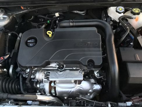 Used 2024 Chevrolet Malibu LT image 7