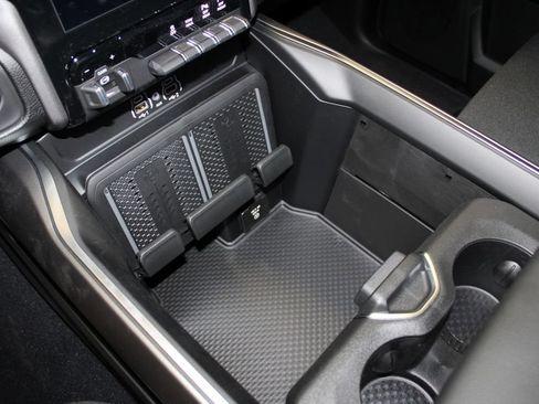 New 2026 RAM 2500 Big Horn AWD/4WD image 23