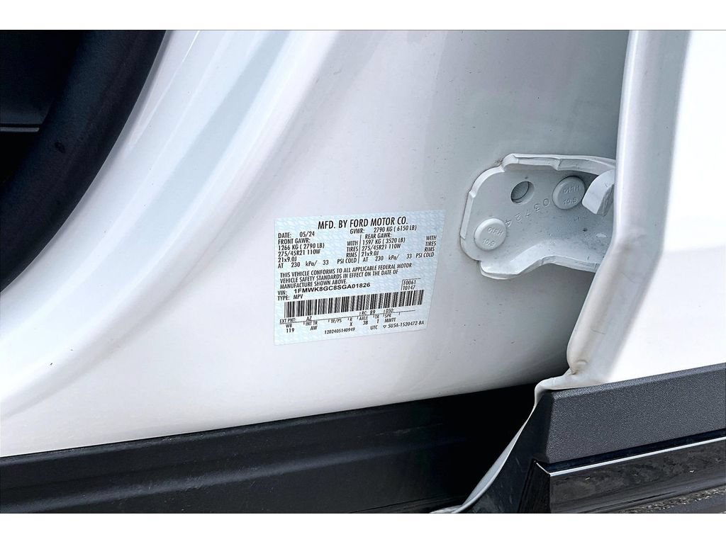 Used 2025 Ford Explorer ST AWD/4WD image 31