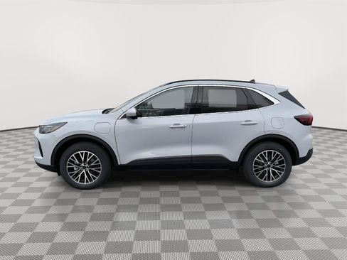 New 2025 Ford Escape SE w/ PHEV Premium Package image 5