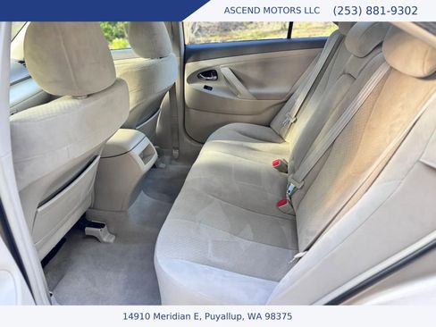 Used 2009 Toyota Camry LE image 10