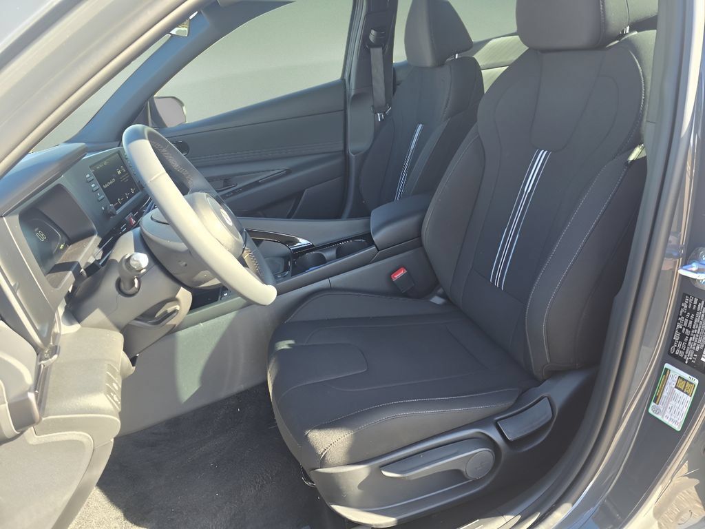 New 2026 Hyundai Elantra SEL Sport Premium FWD image 13