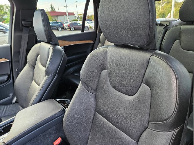 Used 2023 Volvo XC90 B6 Plus w/ Protection Package Premier AWD/4WD image 17