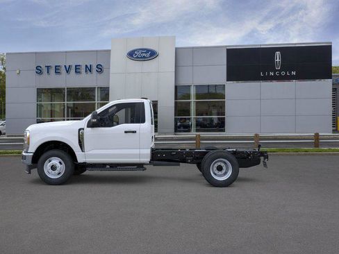 New 2026 Ford F350 XL w/ XL Chrome Package AWD/4WD image 4