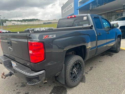 Used 2017 Chevrolet Silverado 1500 LT w/ All Star Edition AWD/4WD image 5