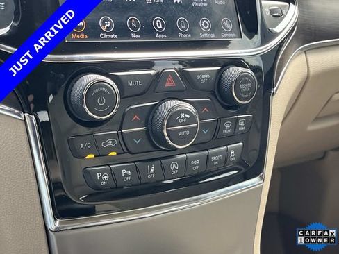 Certified 2020 Jeep Grand Cherokee Overland AWD/4WD image 33