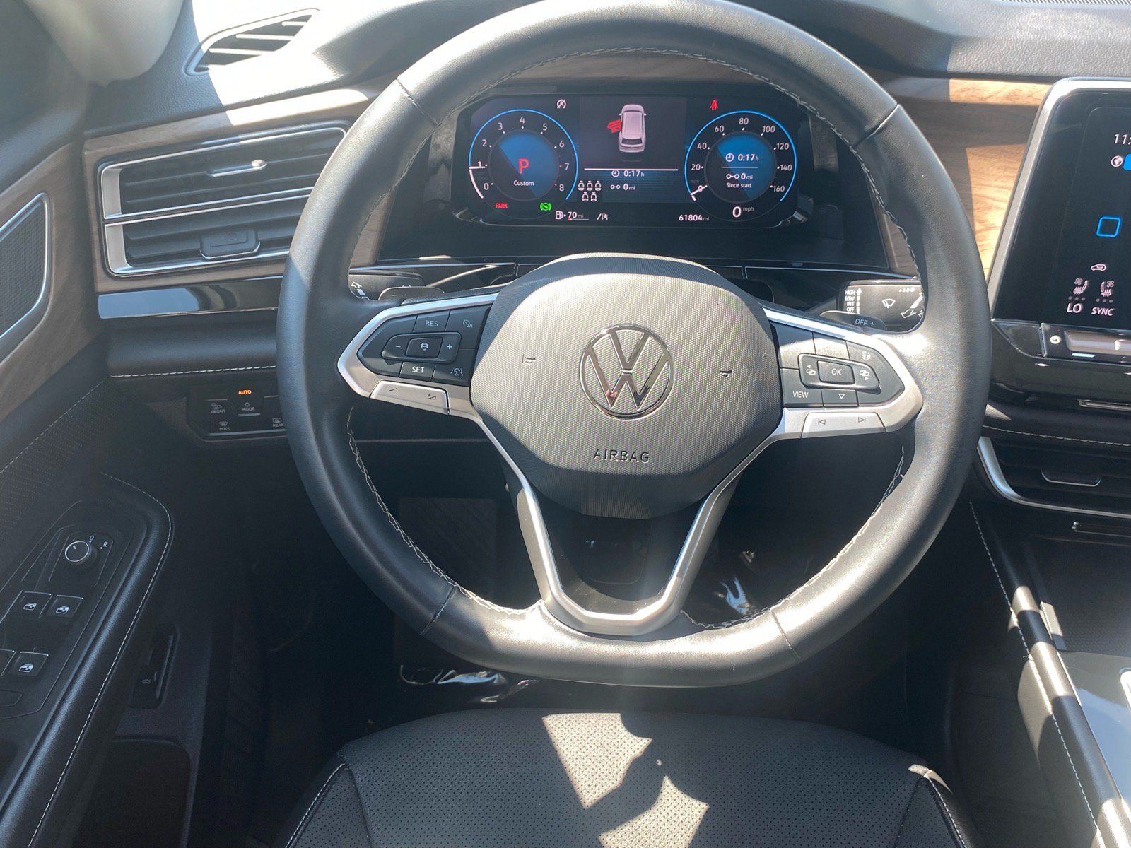 Certified 2024 Volkswagen Atlas SE FWD image 5