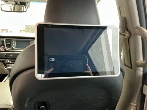 Used 2020 Kia Sedona EX w/ EX Premium Package image 15