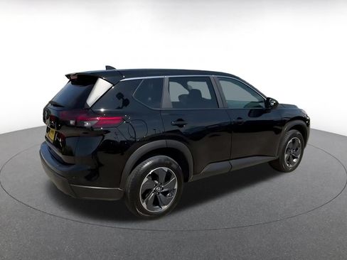 Used 2025 Nissan Rogue SV FWD image 15