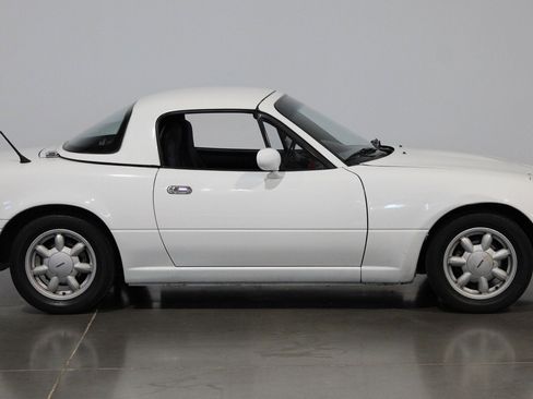 Used 1990 MAZDA MX-5 Miata image 15