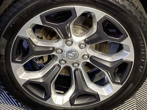 Used 2019 RAM 1500 Limited AWD/4WD image 31