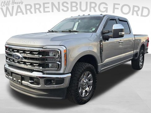 Used 2023 Ford F250 Lariat w/ Lariat Ultimate Package AWD/4WD image 3
