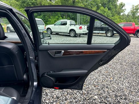Used 2014 Mercedes-Benz C 250 Sedan image 11