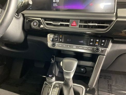 Used 2025 Kia Seltos S image 21