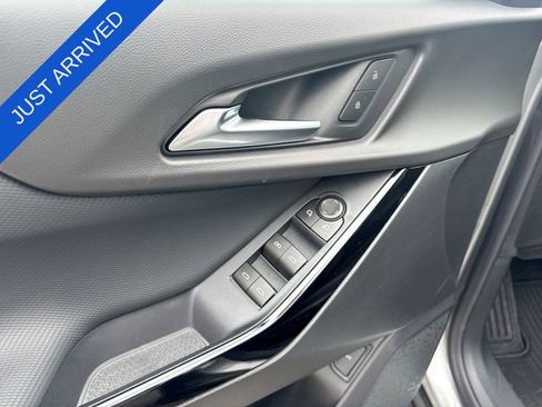 New 2026 Chevrolet Equinox LT FWD image 13