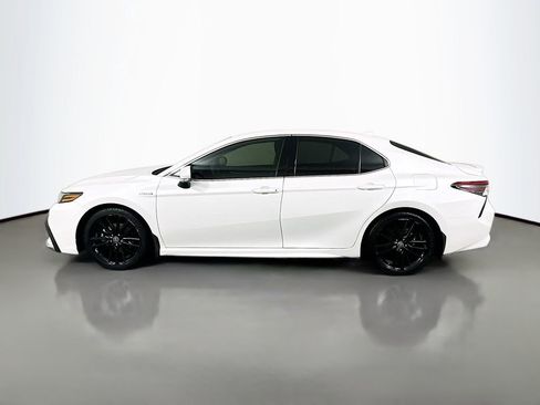 Used 2021 Toyota Camry XSE w/ Cold Weather Package image 8