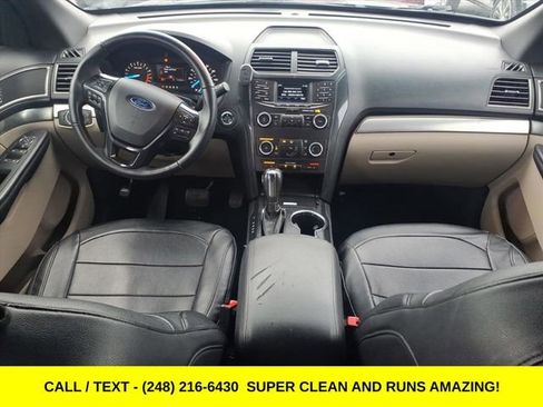 Used 2019 Ford Explorer XLT image 13