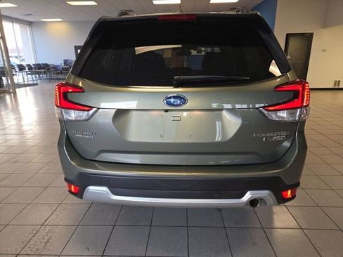 Used 2019 Subaru Forester Touring image 7