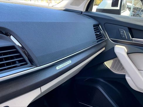 Used 2023 Audi Q5 e Prestige image 26