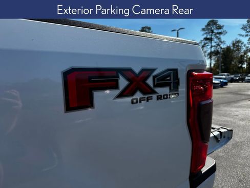 Used 2022 Ford F250 Platinum w/ FX4 Off-Road Package image 18