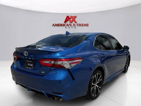 Used 2019 Toyota Camry SE image 5