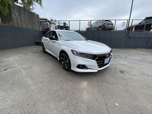 Used 2022 Honda Accord Sport image 8