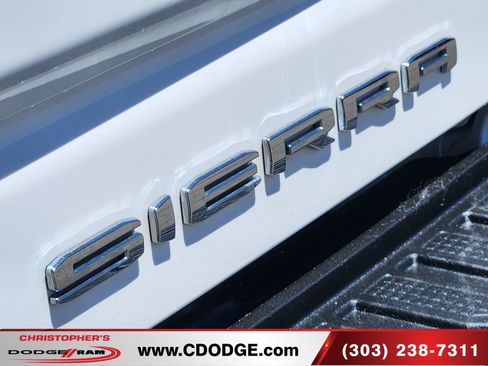 Used 2023 GMC Sierra 3500 Denali w/ Denali Ultimate Package AWD/4WD image 21