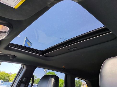 Used 2020 Jeep Grand Cherokee Altitude AWD/4WD image 25