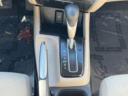 Used 2013 Honda Civic LX image 31