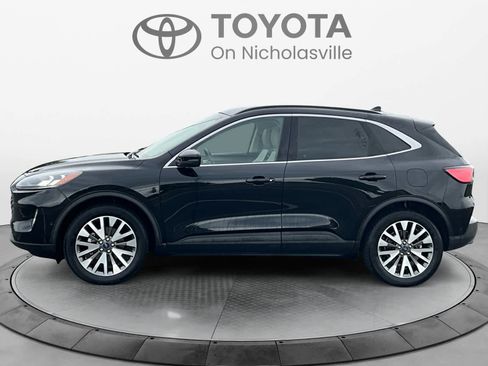 Used 2020 Ford Escape Titanium AWD/4WD image 2