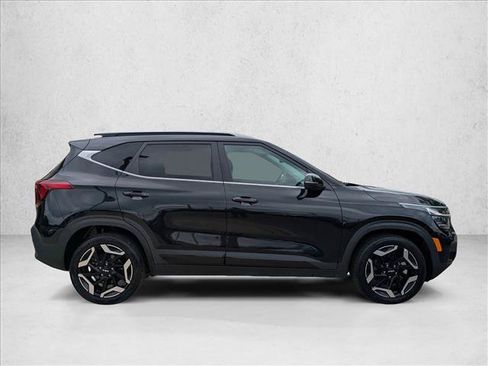 Used 2024 Kia Seltos SX AWD/4WD image 4