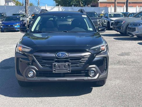 Certified 2023 Subaru Outback Premium image 4