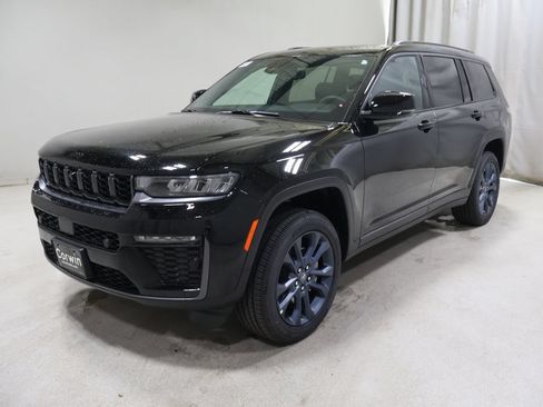New 2026 Jeep Grand Cherokee L Limited AWD/4WD image 3