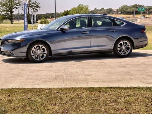Used 2023 Honda Accord EX image 4
