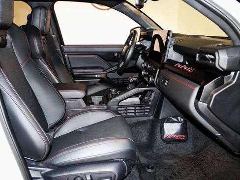 Used 2024 Toyota Tacoma TRD Pro AWD/4WD image 67