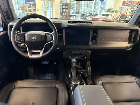 New 2025 Ford Bronco Badlands w/ Sasquatch Package AWD/4WD image 38