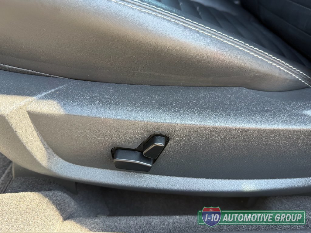 Used 2010 Dodge Challenger R/T RWD image 22
