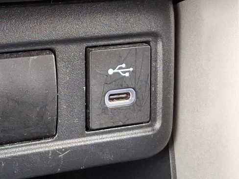 Used 2024 Toyota Corolla Cross LE image 28