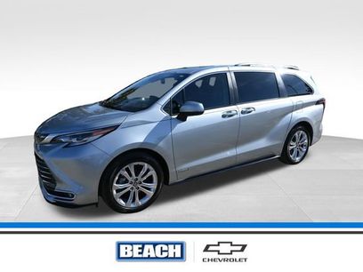 Used 2021 Toyota Sienna Platinum