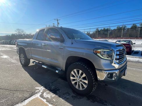 Used 2015 Toyota Tundra Limited w/ Limited Premium Package image 3