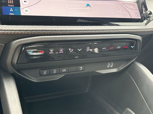 New 2026 Jeep Cherokee Overland image 22