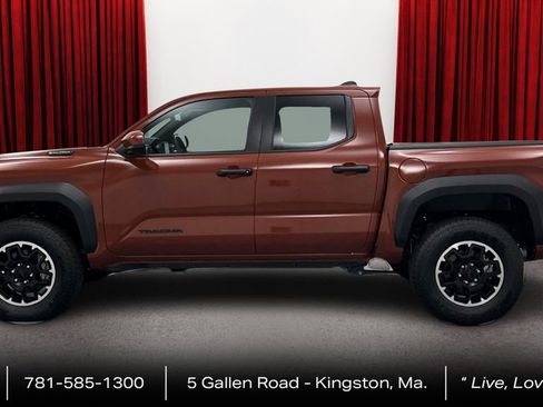 New 2025 Toyota Tacoma TRD Off-Road AWD/4WD image 8