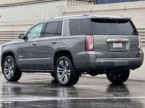 Used 2017 GMC Yukon Denali w/ Open Road Package image 3