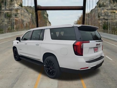 New 2026 GMC Yukon XL Elevation AWD/4WD image 7