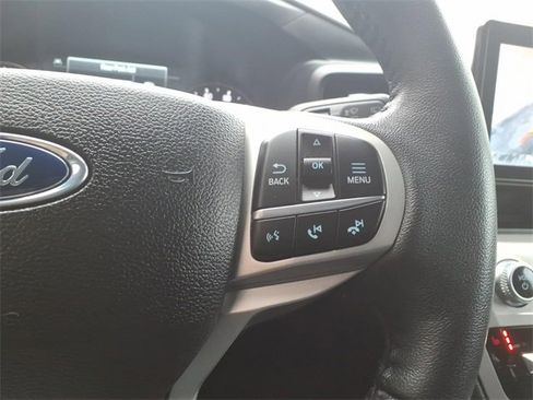 Used 2023 Ford Explorer XLT w/ Class IV Trailer Tow Package image 24