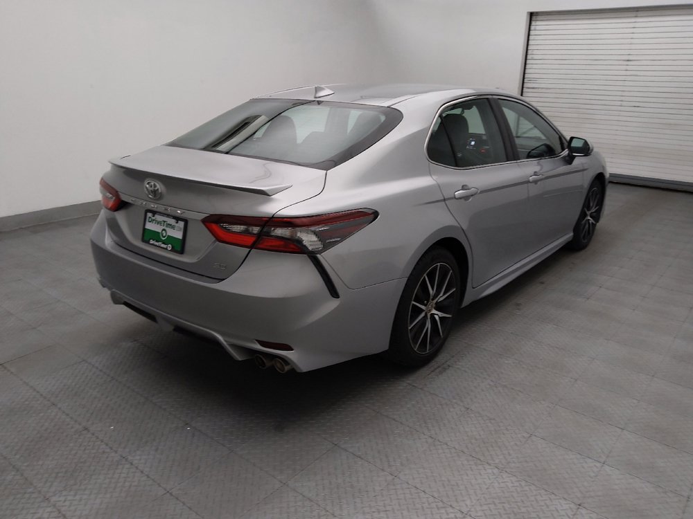 Used 2023 Toyota Camry SE FWD image 9
