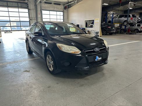 Used 2014 Ford Focus SE image 4