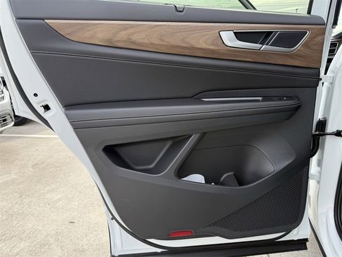 New 2026 Volkswagen Atlas SE image 23