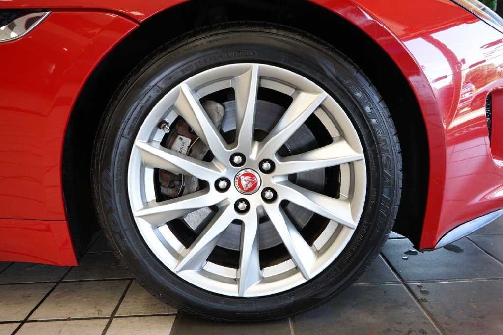 Used 2017 Jaguar F-TYPE Coupe RWD image 55
